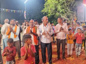 बिन पिये नशा चढ़ जाता है जब मूरत देखूं मैया की संतोष कुमार शर्मा।