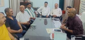 राज्यकर विभाग और इलेक्ट्रॉनिक्स एसोसिएशन की बैठक: व्यापारियों के लिए ₹50 लाख के दुर्घटना बीमा और पेंशन की उठी मांग