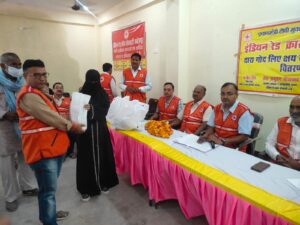 डॉ अनुराग श्रीवास्तव के नेतृत्व में रेडक्रास भवन में 75 क्षय रोगियों को पोषण सामग्री वितरण कार्यक्रम आयोजित किया गया
