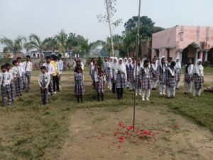 हेरा पब्लिक इंटर कॉलेज निचलौल में मनाई गई गांधी जयंती, विद्यार्थियों को बताए गए गांधी जी के आदर्श