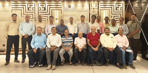 ब्रेकिंग-अयोध्या: यश पेपर मिल में इंजीनियर आशीष की मौत पर परिजनों का प्रेस कॉन्फ्रेंस में बड़ा खुलासा, मैनेजर पर हत्या का आरोप