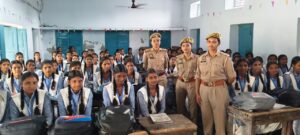 कोठीभार:मिशन शक्ति फेज-5 के तहत छात्राओं को किया जागरूक, साइबर अपराध से बचाव की दी जानकारी