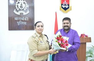 देवा मेला-2026: स्थानीय जनता की समस्याओं को लेकर देवा शरीफ़ ट्रस्टी ने की नवागत एसपी से मुलाकात