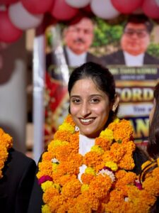 बड़ी खुशखबरी | बुढ़ाना की लाडली ने दिल्ली में बढ़ाया क्षेत्र का मान, साकेत कोर्ट में वकील बनने पर भव्य सम्मान समारोह