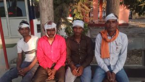 मितौली में सीट को लेकर विवाद बस स्टॉप का तांडवः सीट विवाद में चार लोग घायल, आरोपी सामान लेकर फरार