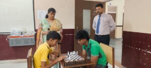 बिल्सी-बाबा इन्टरनेशनल स्कूल में हुआ शतरंज प्रतियोगिता का आयोजन,विजेता छात्र-छात्राओं को किया गया सम्मानित