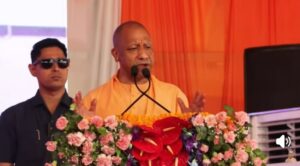 हाथरस पहुंचे मुख्यमंत्री योगी आदित्यनाथ ने 548 करोड़ की लागत वाली 143 विकास परियोजनाओं का लोकार्पण/शिलान्यास किया ।
