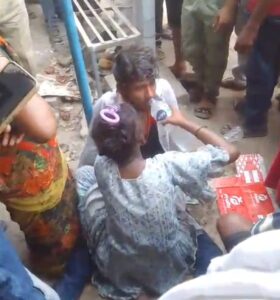 फतेहपुर:नाबालिग छात्रा को भगाकर ले जा रहा युवक ग्रामीणों के हत्थे चढ़ा, जमकर हुई पिटाई, पॉक्सो एक्ट में मुकदमा दर्ज