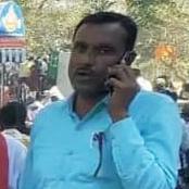 ग्राम पंचायत लोधौरा महादेवा के लेखपाल संतोष कुमार विवादोंमें फंसे।