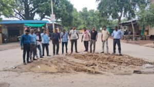 बलीपुर चौराहा, यासीनपुर रोड एवं जल निगम की लापरवाही से क्षेत्रवासी त्रस्त,जनप्रतिनिधियों ने की तत्काल कार्रवाई की मांग