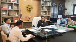 31 अगस्त तक महराजगंज में चलेगा बाल श्रम के खिलाफ विशेष अभियान, डीएम ने दिए सघन निरीक्षण के निर्देश