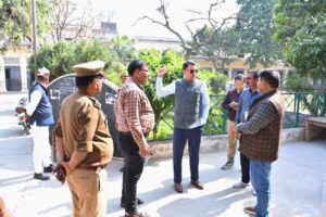 डीएम ने एसआई परीक्षा के लिए बनाए गए केन्द्रों का किया निरीक्षण