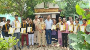मेधावी छात्र-छात्राओं व शिक्षकों का अलंकरण समारोह प्रतिभाओं को किया सम्मानित    रिपोर्ट शाहनूर आलम प्रयागराज मंडल सहायक ब्यूरो प्रमुख                            MD NEWS बहुआयामी समाचार