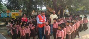 डेंगू बचाव महाभियान में 246 बच्चों को बांटी होम्योपैथिक औषधि बच्चों को स्वच्छता और जलभराव से बचाव के प्रति किया जागरूक                रिपोर्ट शाहनूर आलम प्रयागराज मंडल सहायक ब्यूरो प्रमुख