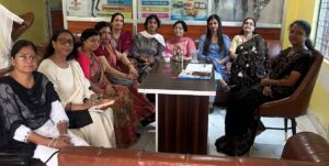 नारी शक्ति और संस्कृति का महासंगम: डॉ. वीरेंद्र स्वरूप पब्लिक स्कूल में सजने जा रहा शक्ति उत्सव अलंकार समारोह।                        रिपोर्ट शाहनूर आलम प्रयागराज मंडल सहायक ब्यूरो प्रमुख