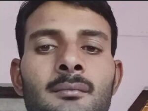 प्रतापगढ़ में रेलवे फाटक पर दर्दनाक हादसा ट्रेन की चपेट में आया युवक