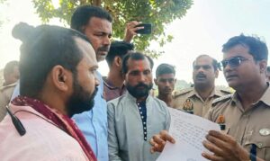 बेहटा गांव के तीन प्राचीन मंदिरों में मूर्तियां खंडित घटना से ग्रामीणों में आक्रोश, बजरंग दल व विहिप कार्यकर्ताओं की पुलिस से तीखी नोकझोंक