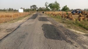 जनकल्याण किसान एसोसिएशन की आवाज पर ग्वारी शुगर मिल रोड की हुई मरम्मत