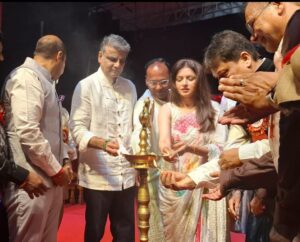 फिल्म अभिनेत्री भाग्यश्री व हिमालय ने दीप प्रज्वलित कर किया ‘पंचामृत उत्सव-2026’ का समापन