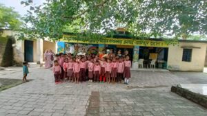 कानपुर देहात प्राथमिक विद्यालय लोदीपुर में सेवा संकल्प के तहत चित्रकला प्रतियोगिता बच्चों ने दिखाई अद्भुत प्रतिभा।              रिपोर्टर-रोहित कुमार।          एम डी न्यूज़ बहुआयामी समाचार पत्र