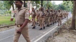 बुधवार परेड में पुलिसकर्मियों की परखी गई दक्षता, क्षेत्राधिकारी ने दिए अनुशासन के निर्देश