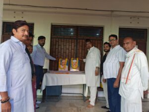 नगर पंचायत जहानाबाद परिसर में ध्वजारोहण के साथ मनाई गई गांधी-शास्त्री जयंती रिपोर्टर दानिश एम डी न्यूज बहु आयामी समाचार