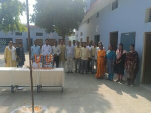गांधी जयंती पर शिवम् इंटर कॉलेज सांडी हरदोई की प्रबन्धक विष्णु कुमारी एवं संचालक अपर्णा ने माल्यार्पण कर मनाई गांधी जयंती।    रिपोर्ट – पुनीत शुक्ला हरदोई MD news