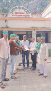 भारतीय किसान यूनियन टिकैत ने विकास खंड पंडरी कृपाल परिसर में लगाई मासिक पंचायत सौपा ज्ञापन