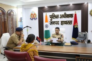 एसपी ने सुनीं फरियादियों की समस्याएं, त्वरित निस्तारण के दिए निर्देश