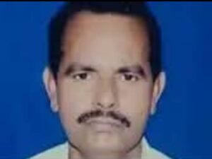 रनिया की कामधेनु कैटिल फीड्स फैक्ट्री में मजदूर की मौत से मचा हड़कंप, गेट पर शव रखकर परिजनों का हंगामा